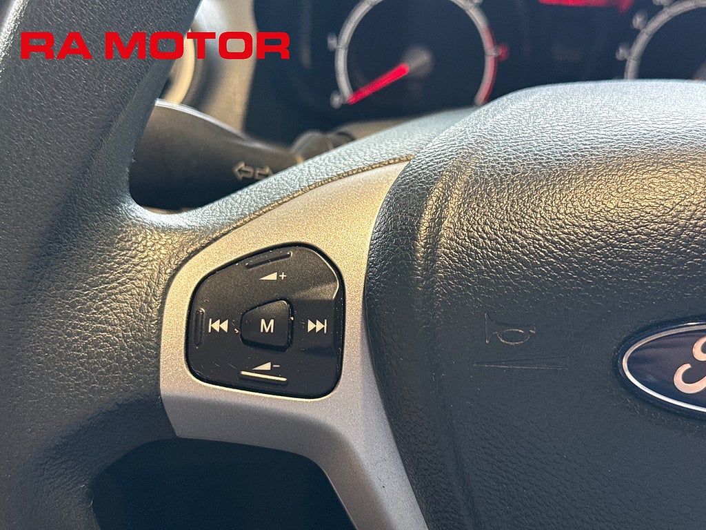 Ford Fiesta 5-dörrar 1.6 TDCi Trend | M-Värm | Manuell | 0.42l 2012