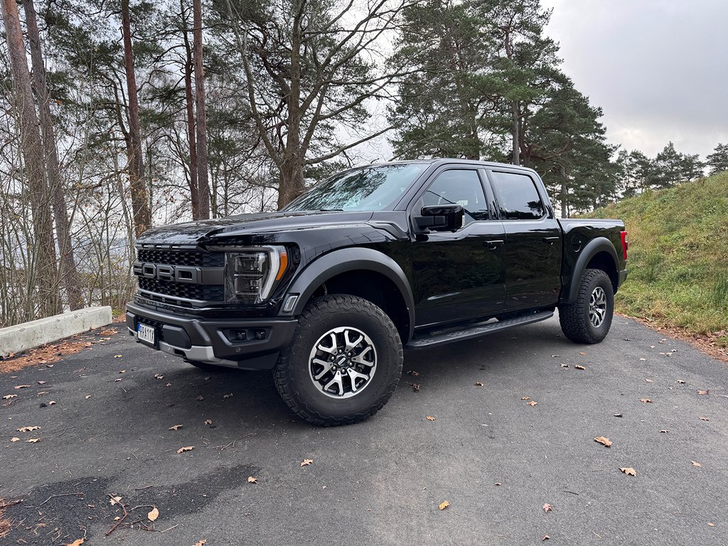 Ford F-150 Raptor 456hk B&O Panorama Svensksåld MOMS SE SPEC