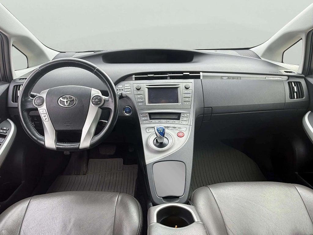 Toyota Prius Plug-in Hybrid 1.8 VVT-i + 3JM Plug-in CVT - miniatyr 10