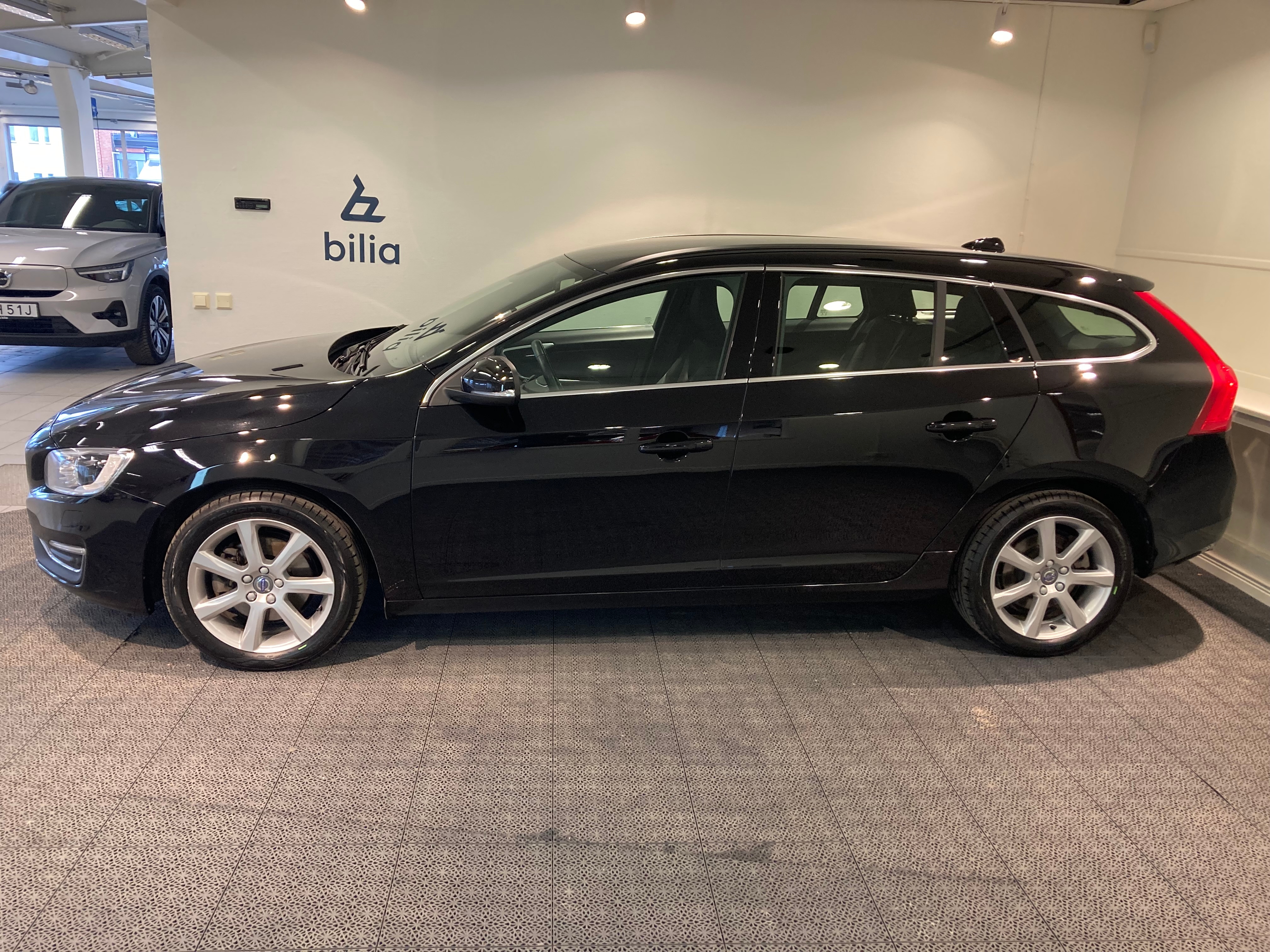 Volvo V60, kuva 2/17