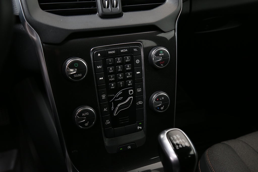 Volvo V40 Cross Country D3 150hk Business Advanced Kamera VOC 2018