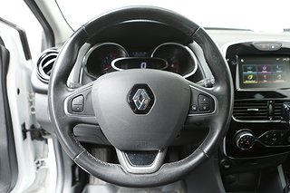 Halvkombi Renault Clio 11 av 25
