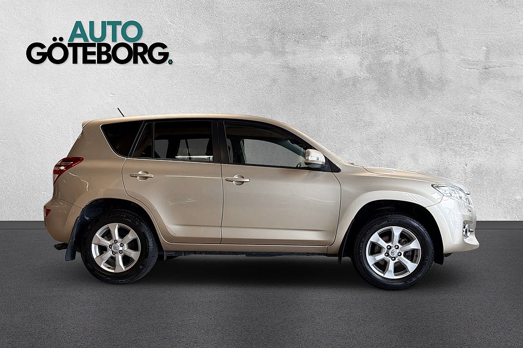 Toyota RAV4 2.0 VVT-i 4x4 2-Ägare Dragkrok Fullservad Välvårdad