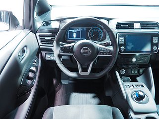 Halvkombi Nissan Leaf 14 av 22