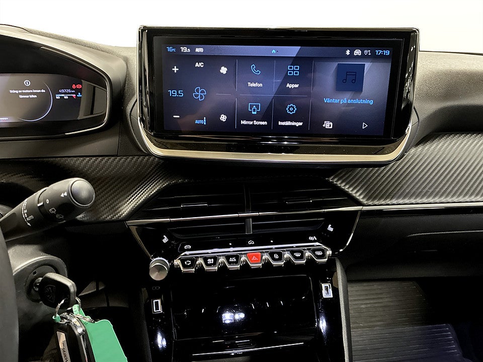 Bild på Peugeot 2008 ALLURE 1.2 PT 130hk Aut CARPLAY BACKKAMERA