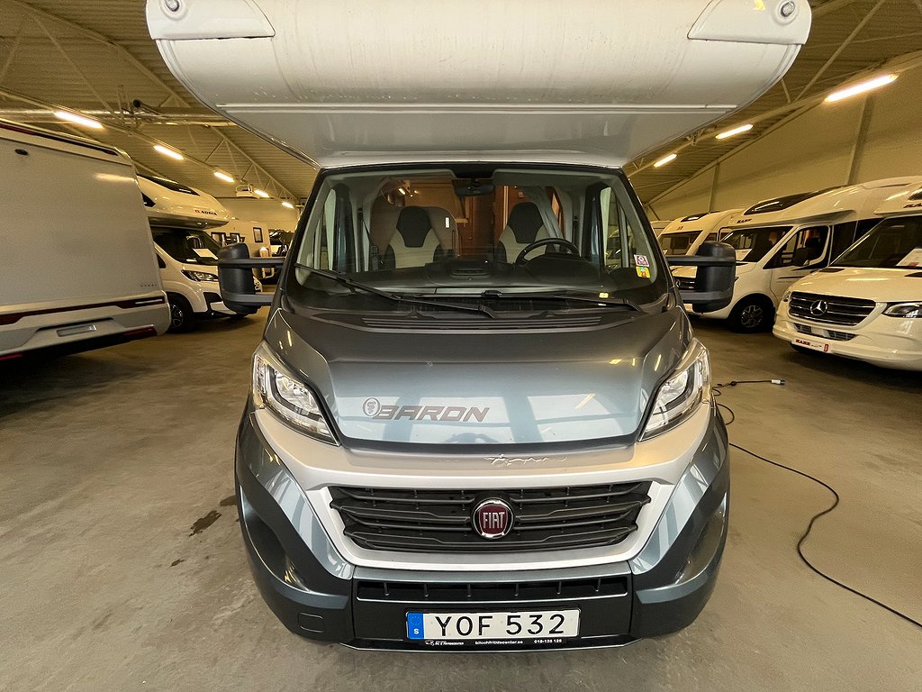 Elnagh Baron 22  / Automat / AC bodel / 7 bältad / B-körkort - Elnagh