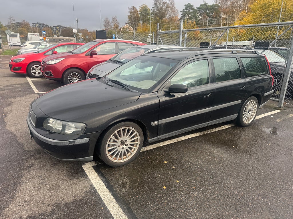 Volvo V70 2.5T Business AUTOMAT 210 HK
