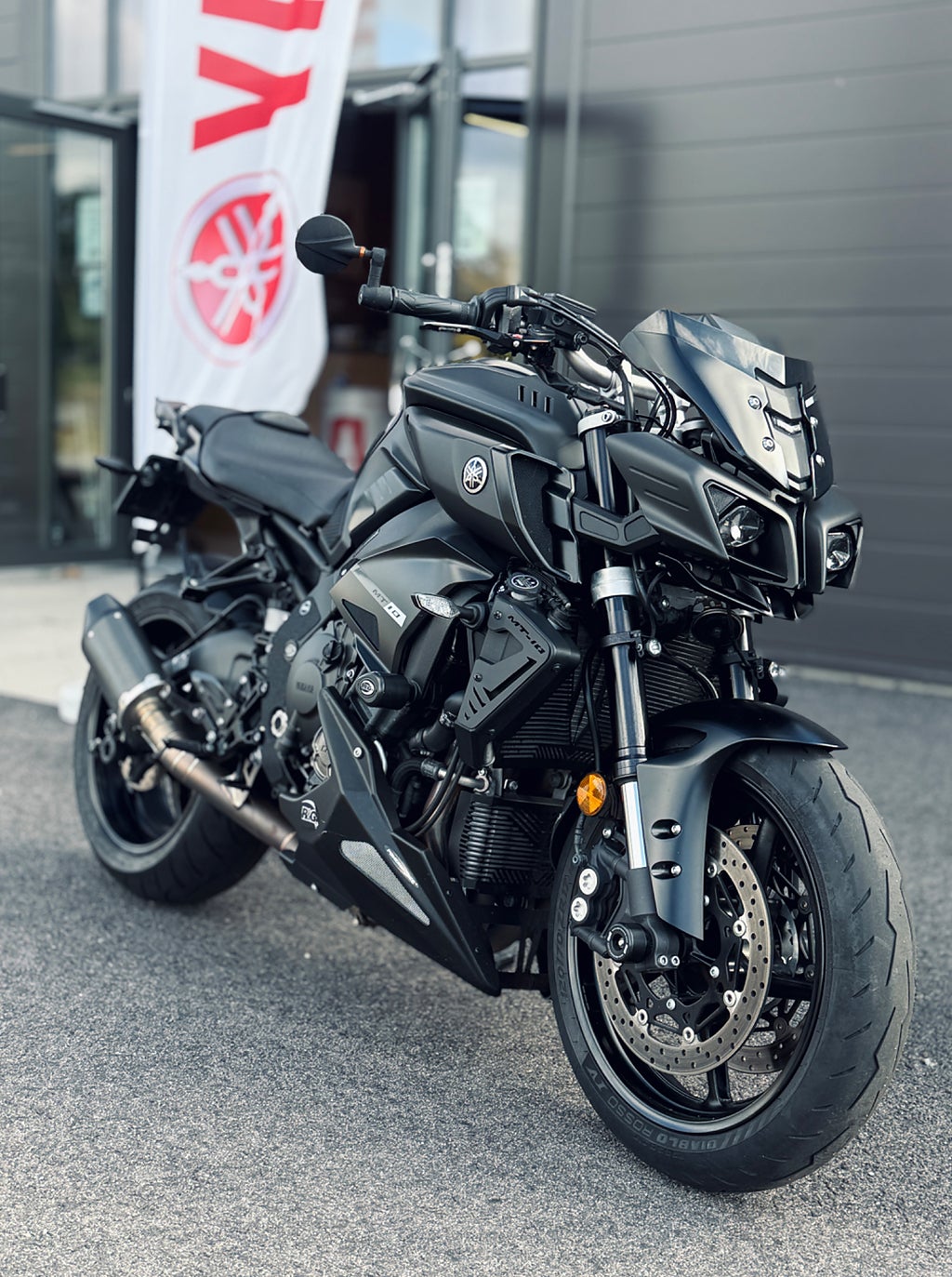 Yamaha MT-10 
