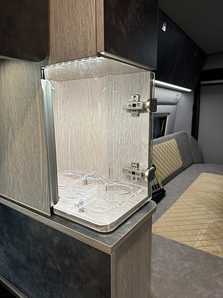 Husbil-halvintegrerad Robeta Kronos 180HK AUT Stor soffa bak! Långbädd & Popup-tak 11 av 29