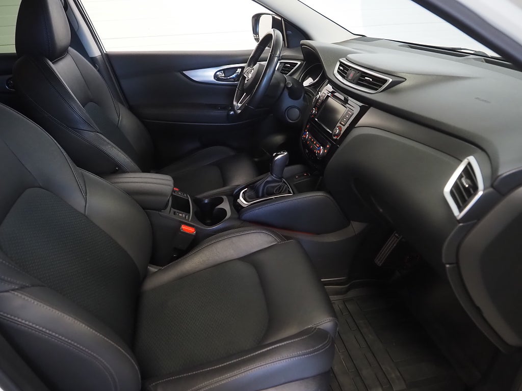 Nissan Qashqai 1.3 DIG-T DCT 160hk Tekna Drag M-Värmare 360° Navi 2020