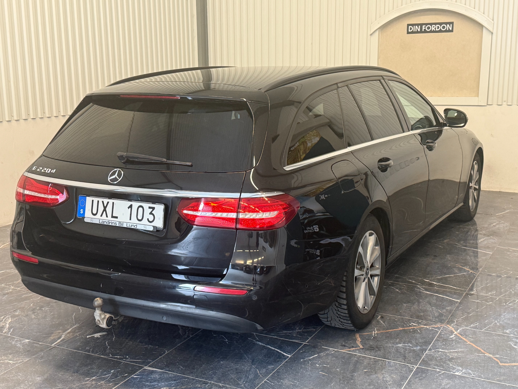 Mercedes-Benz E 2019, bild 6/39