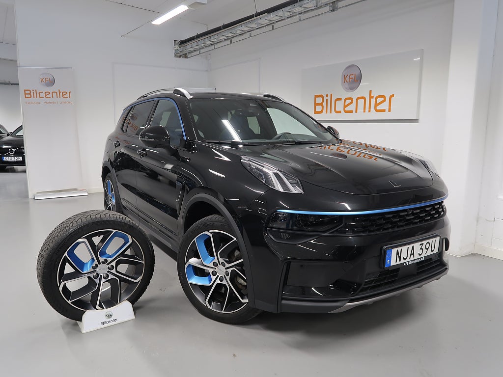 Lynk & Co 01 PHEV V-Däck ingår 360°-Infinity-Pano-Elstol-Navi-CarPla