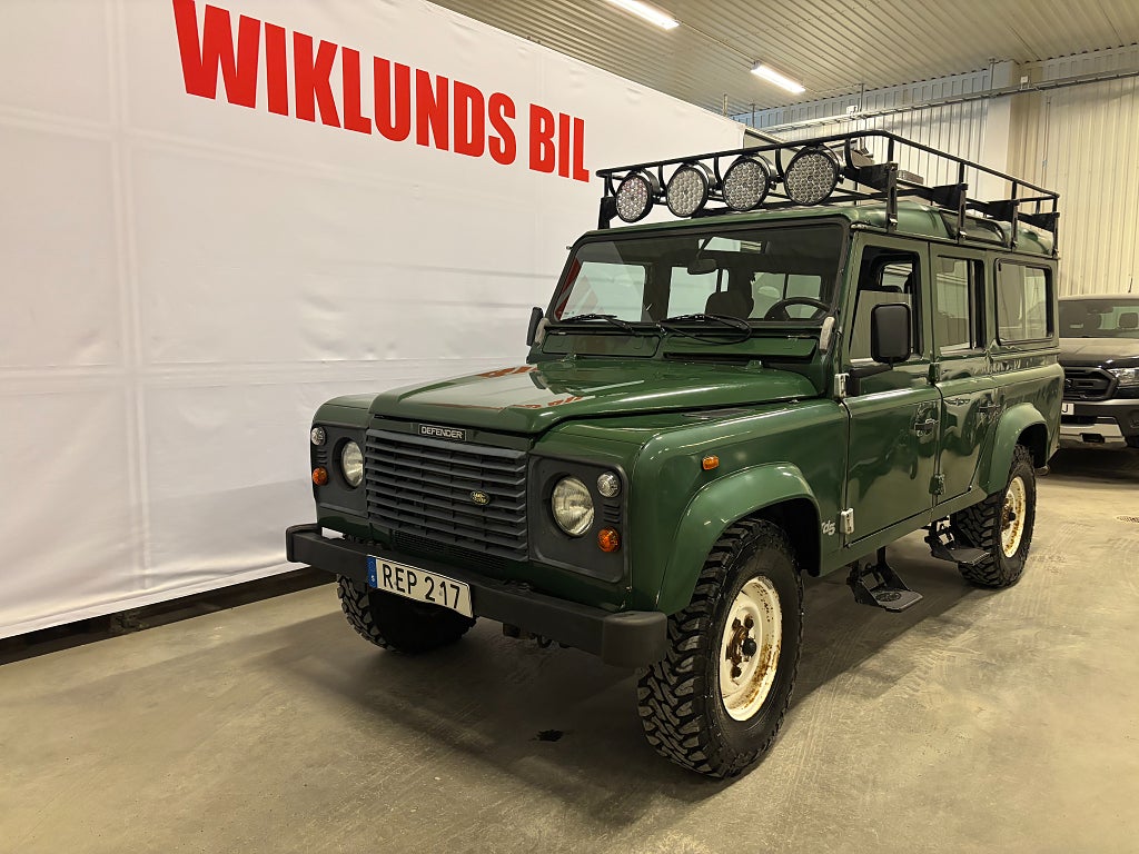 Land Rover Defender 110 Kombi 2.5 TD5 4x4 122hk 9-Säten NYBES