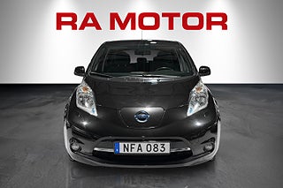 Halvkombi Nissan Leaf 2 av 23