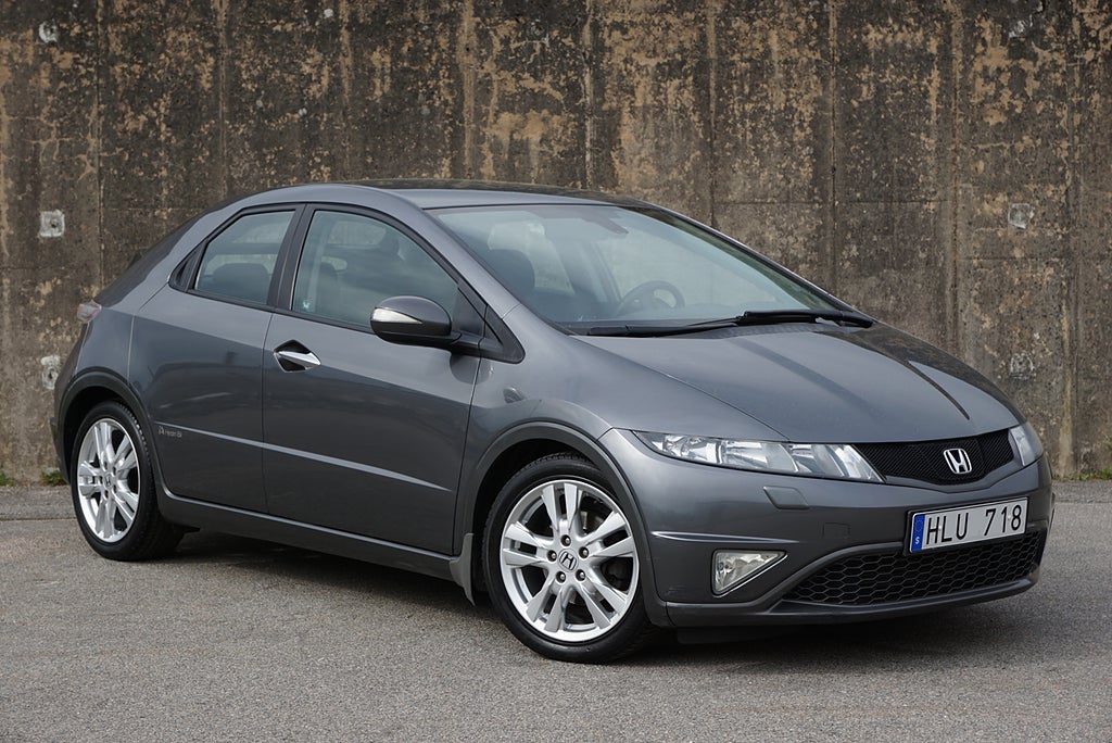 Honda Civic 1.8 i-VTEC Sport 140hk|S+V Hjul|P-Sensorer|12.279Mil|