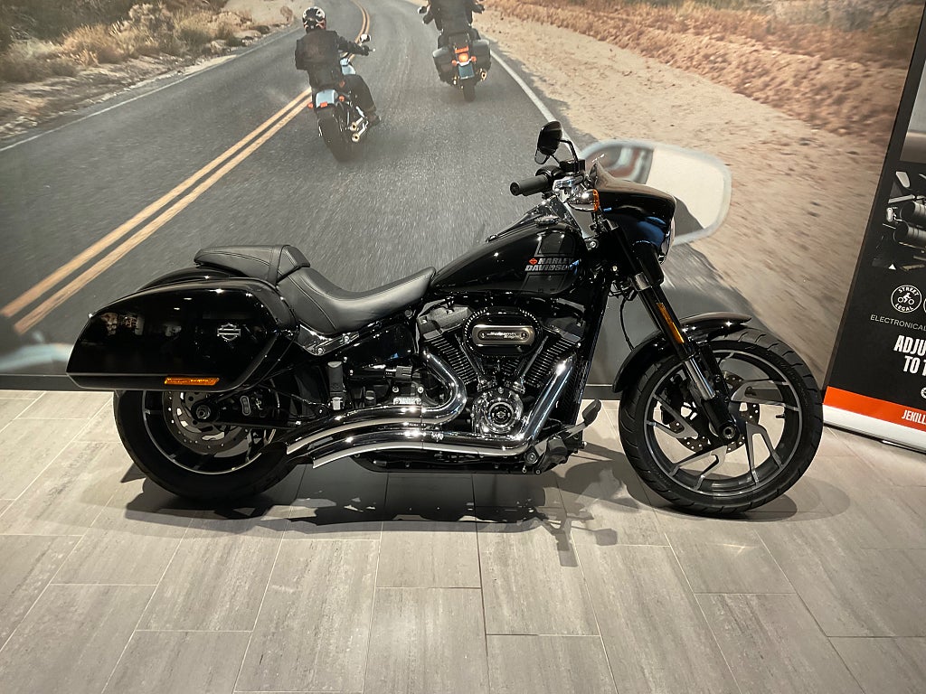 Harley-Davidson Sport Glide 