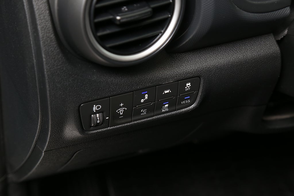 Hyundai Kona Electric 64 kWh Premium 204hk Skinn Navi 1ägare 2020