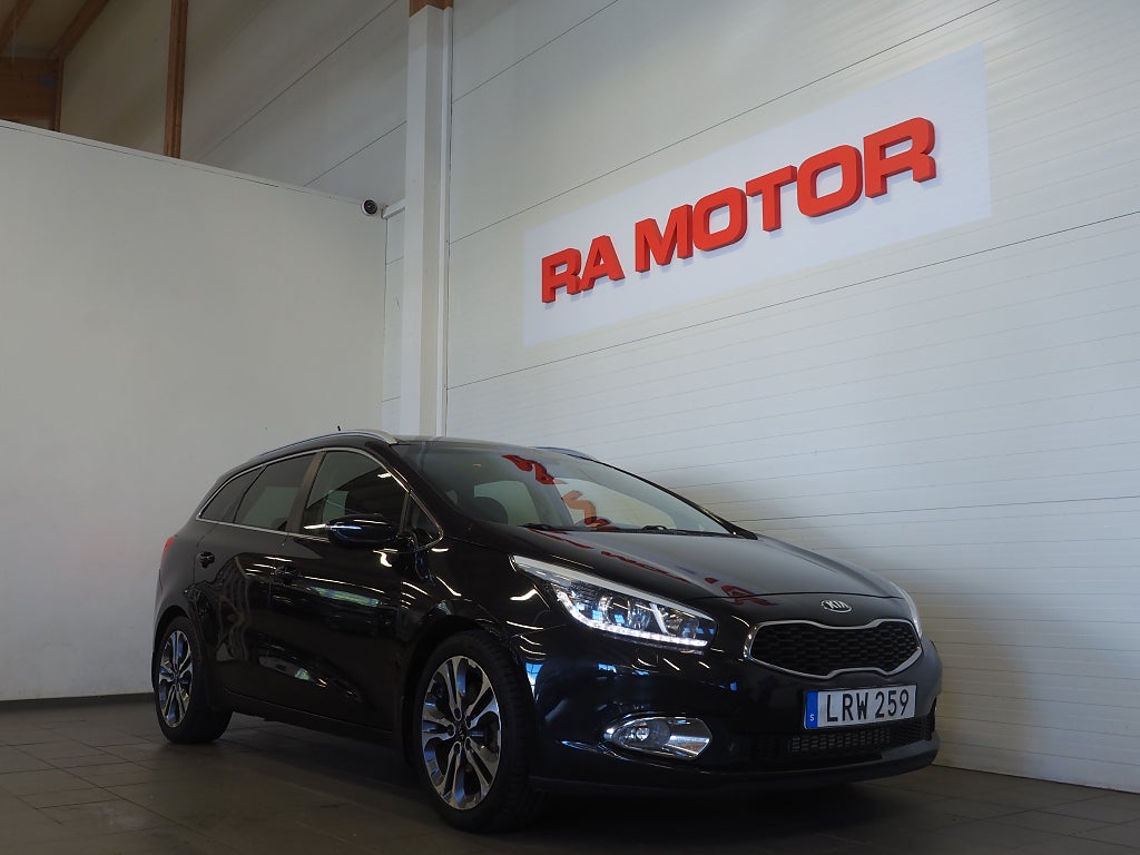 Kia Ceed _sw 1.6 CRDi 128hk Special Edt Drag M-Värm Kamera Navi 2015