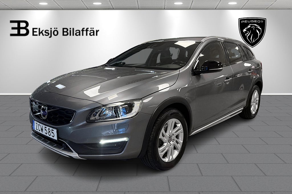 Volvo V60 Cross Country D4 190hk Geartronic Classic Momentum *Dragkrok,Värmare*