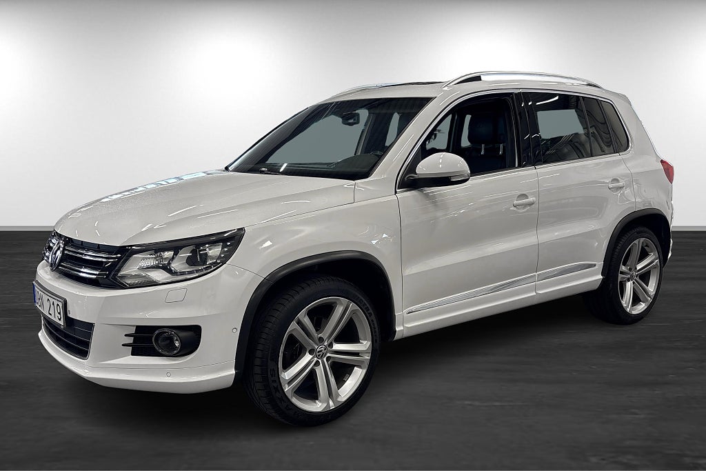 Volkswagen Tiguan 2.0 TSI 4Motion R-Line Drag Panorama Kamera 