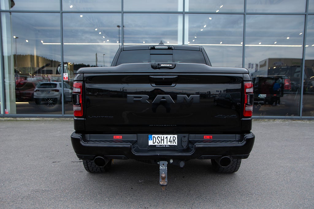 RAM 1500 Crew Cab LIMITED NIGHT 5.7 V8 LÅG SKATT LOCK Carven
