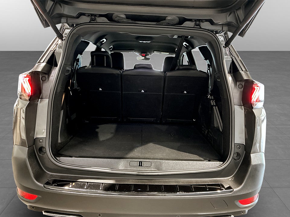 Bild på Peugeot 5008 GT 1.2 PT 130hk Aut 7-SITS B-KAMERA