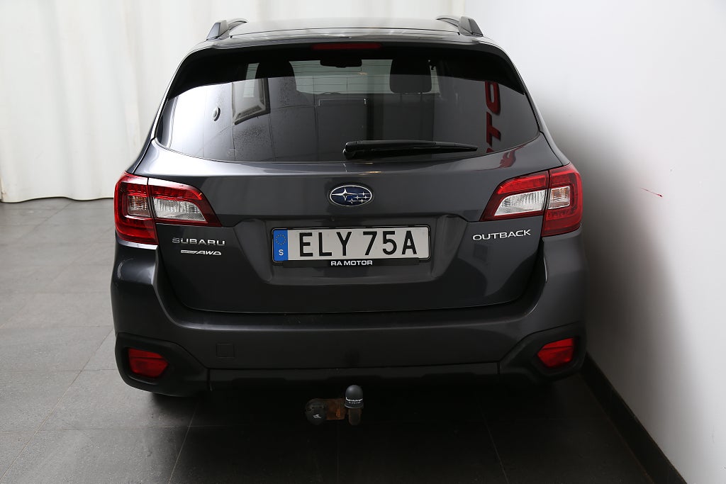Subaru Outback 2,5i 175hk Summit AWD Taklucka H/K Skinn Extraljus Drag 2019