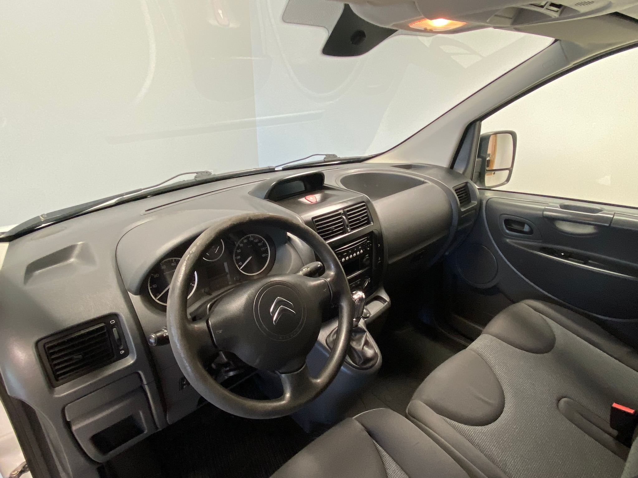 Citroen Jumpy 2015, kuva 6/37
