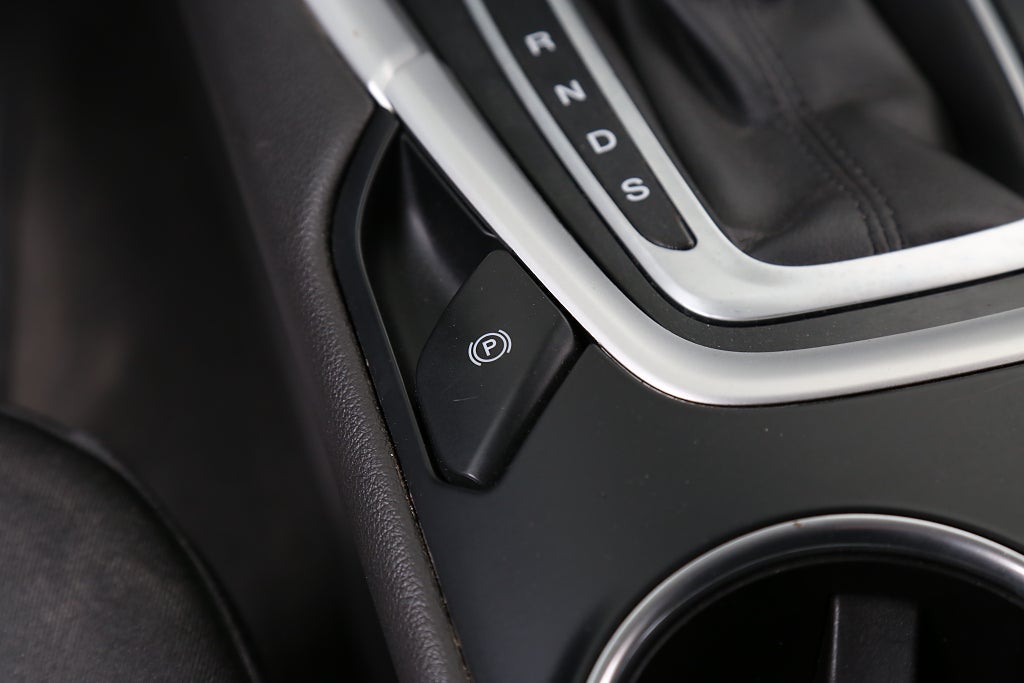 Ford Mondeo 2,0 TDCi 150hk Kombi Automat Drag 2017