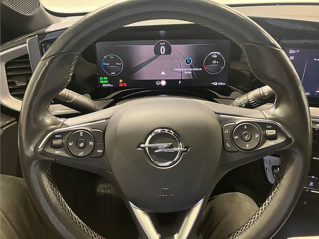 Bild på Opel Mokka-e Ultimate 50kWh 136hk Aut - B-KAMERA, CARPLAY, RATTVÄRME