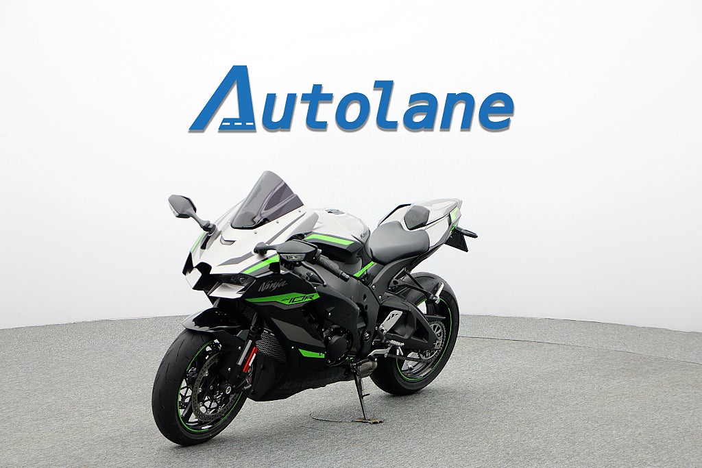 Kawasaki Ninja ZX-10R *Akrapovic Öhlins SHOWA