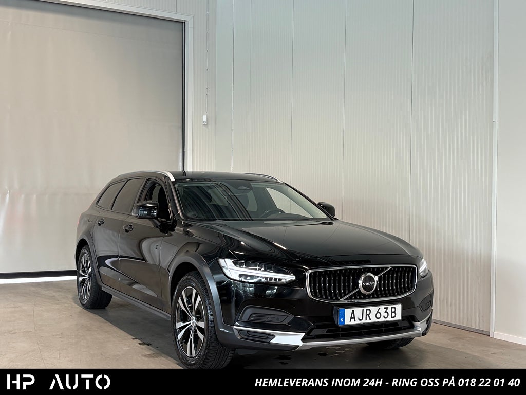 Volvo V90 Cross Country B4 AWD Momentum Drag Google B-Kam Värmare