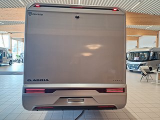 Husbil-halvintegrerad Adria CORAL 670 DL 4 av 36