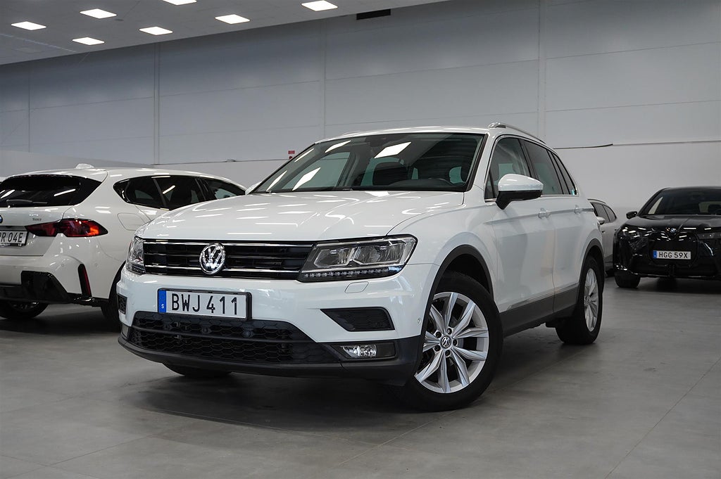 Volkswagen Tiguan 1.4 TSI 4Motion DSG Base Executive Värmare Drag | Ränta 1,99%
