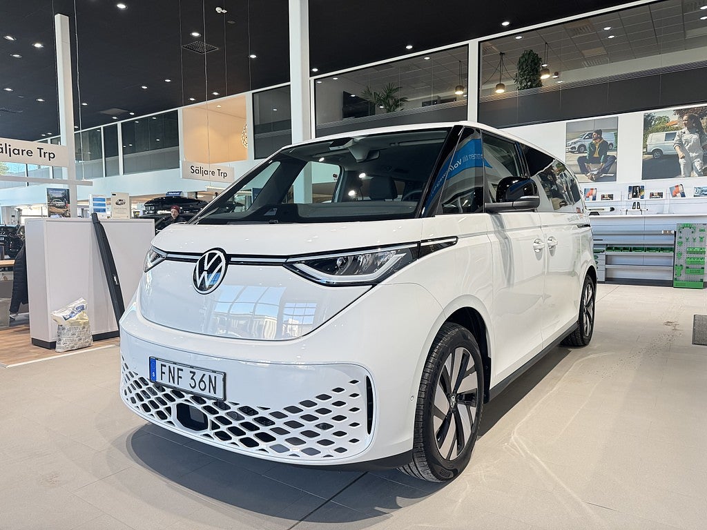 Volkswagen ID. Buzz LWB Pro / 7-sits / LAGERBIL