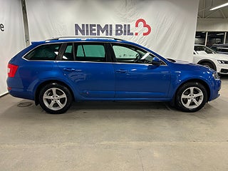 Skoda Octavia Kombi 2.0 TDI 4x4 Businessline Drag/S&V-däck