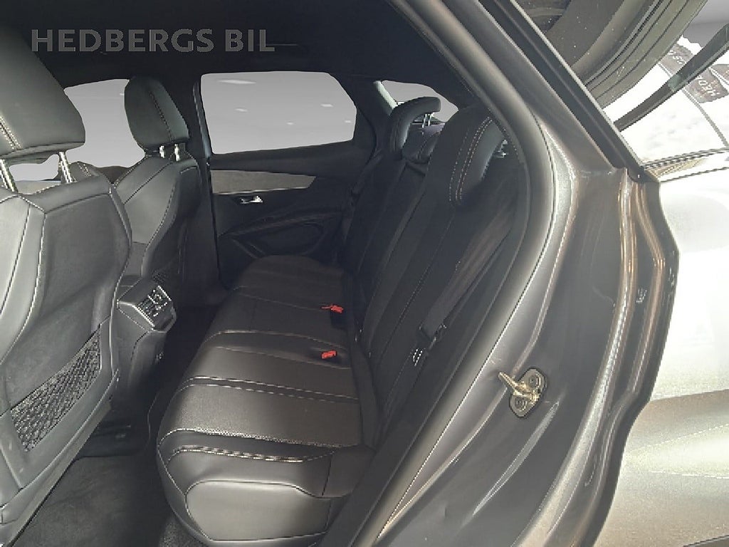 Peugeot 3008 GT HYBRID4 300H thumbnail