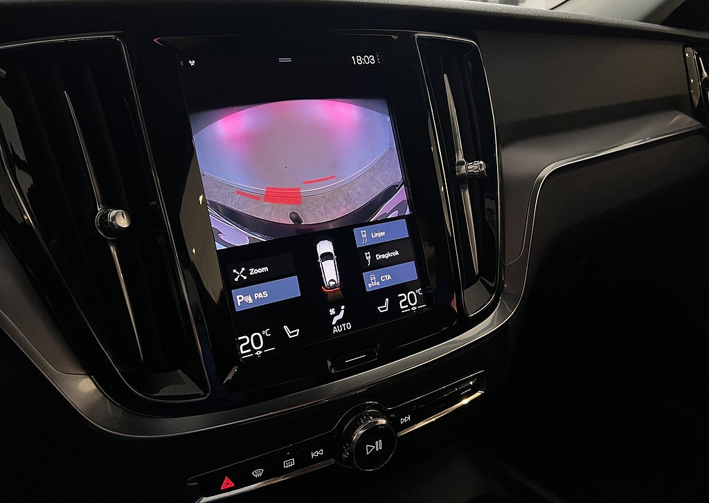 Volvo V60 Cross Country B4 AWD Geartronic Advanced SE DRAG B-KAMERA CARPLAY H&K
