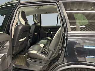 Volvo XC90 7-seater D5 AWD Geartronic R-Design S&V/Drag/Dvärm/VOC – bild 13