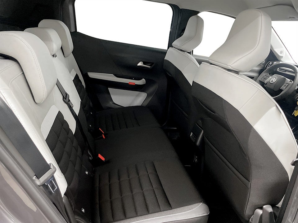 Bild på Citroën C3 Aircross MAX+ Hybrid 145hk - OMGÅENDE LEVERANS!