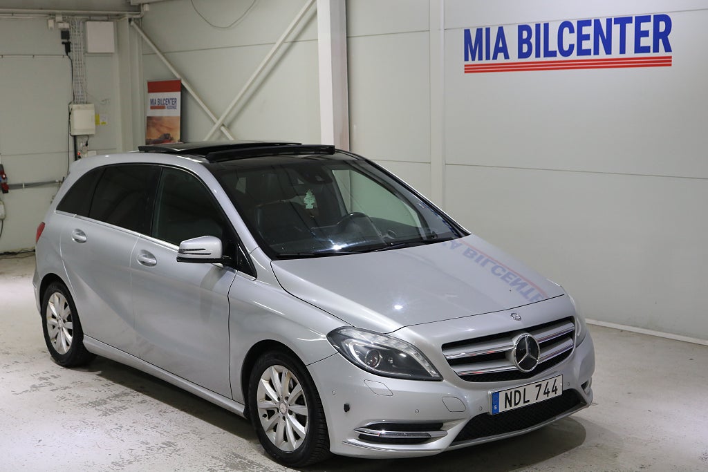 Mercedes-Benz B 180 CDI BlueEFFICIENCY 7G-DCT Panorama takSport 