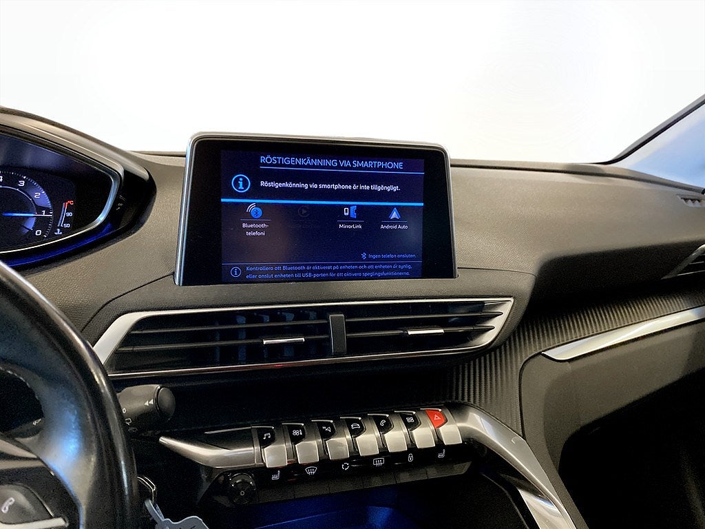 Bild på Peugeot 3008 Active 1.2 130hk - CARPLAY, P-SENSORER