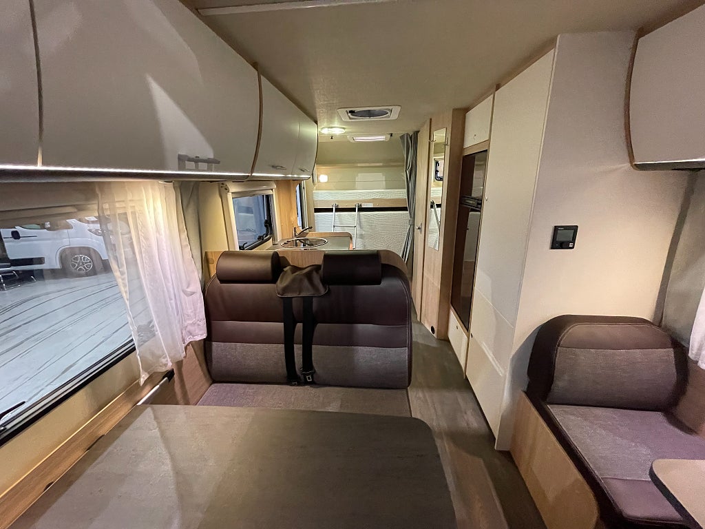 Sunlight A 72 / Automat 150hk / Våningssäng / 6 bältad /  - Sunlight