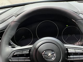 SUV Mazda CX-30 17 av 21
