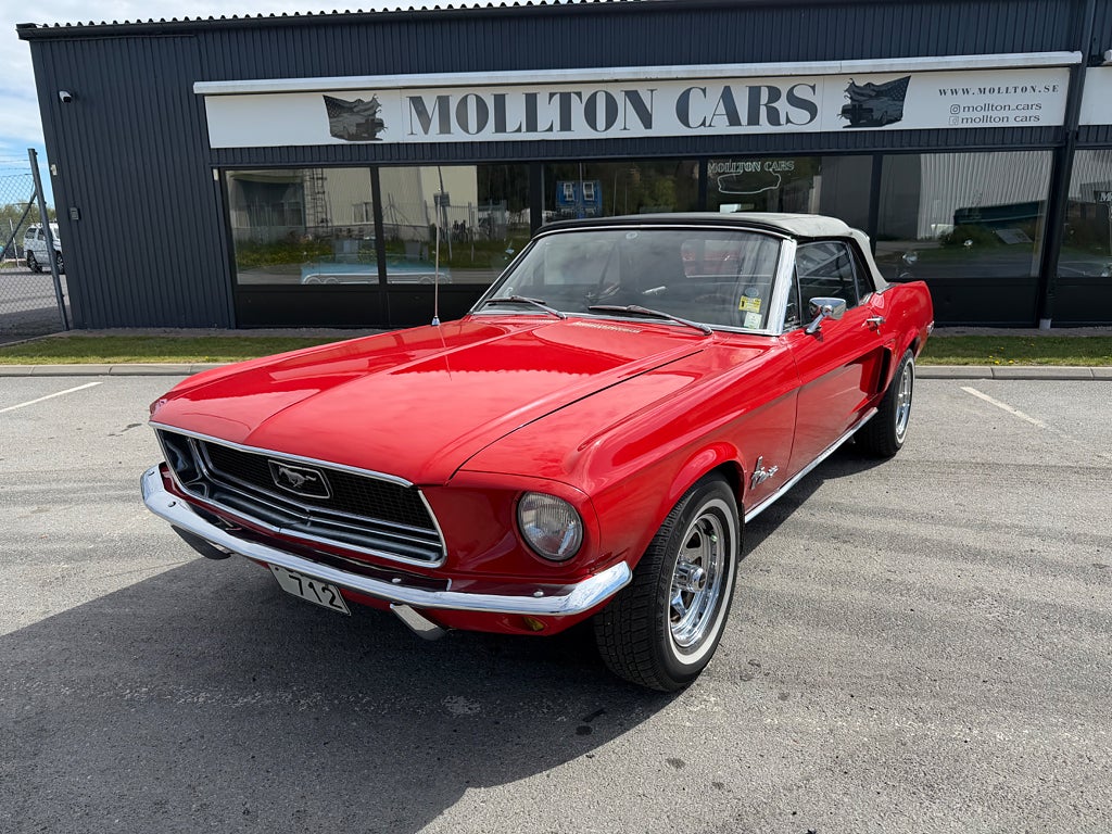 Ford Mustang Cabriolet V8 0kr insats 3230kr/mån