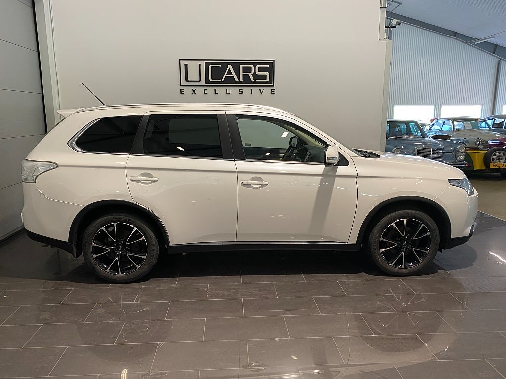 Mitsubishi Outlander 2015, bild 3/48