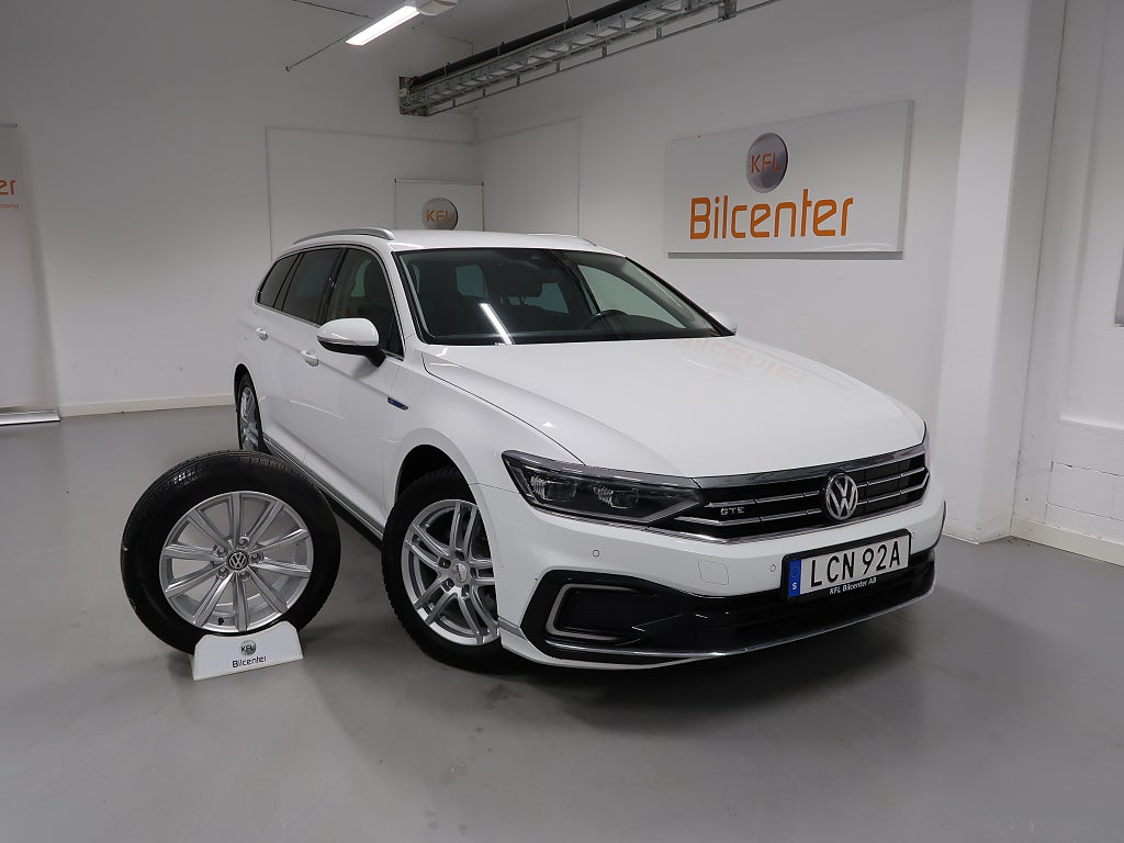 Volkswagen Passat *KFL 10 år 2,99%* GTE 1.4 TSI V-Däck ingår Drag-Navi-Kamera-Värm