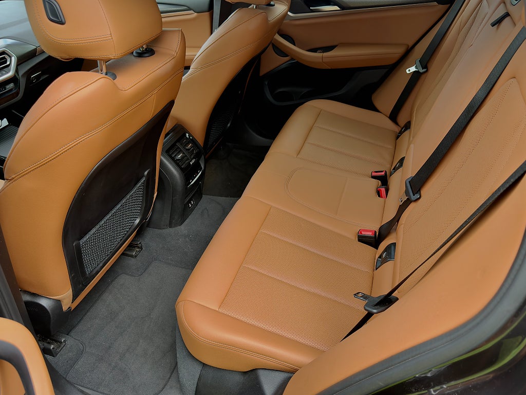 BMW X3 xDrive30e M Sport|Drag|Värmare|CarPlay|B-kamera|Cockpit