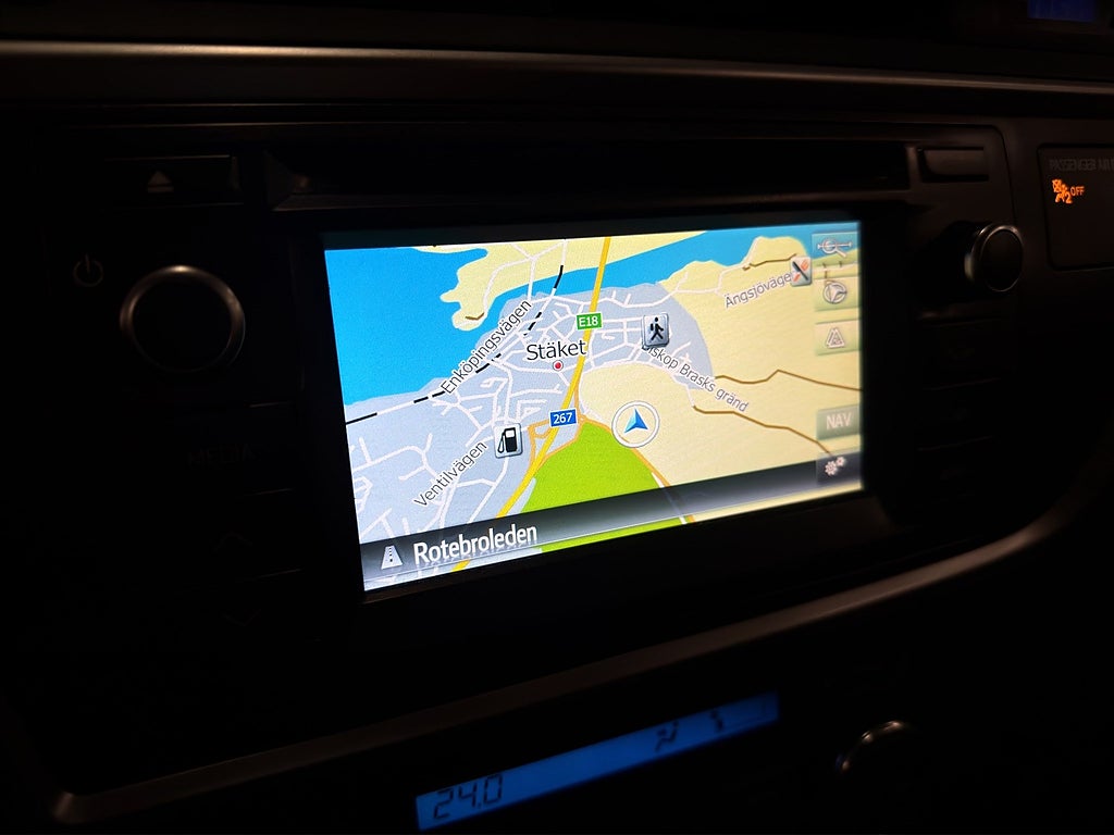 Toyota Auris Hybrid e-CVT, Navi, Kamera, 3 brukare