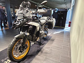 BMW R1300GS/Räntekampanj 3,45%/Automat/Väskor ingår/Omg lev!